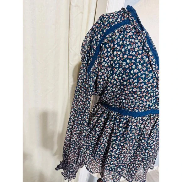 Cottagecore Fairy Blouse M Navy Blue Ditsy Floral Surplice V-Neck Peplum Boho - Picture 5 of 14